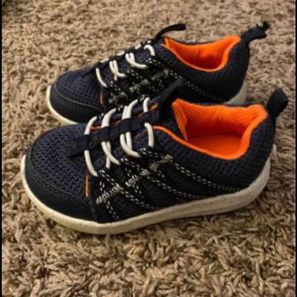 6C Carter’s Sneakers - Picture 1 of 4